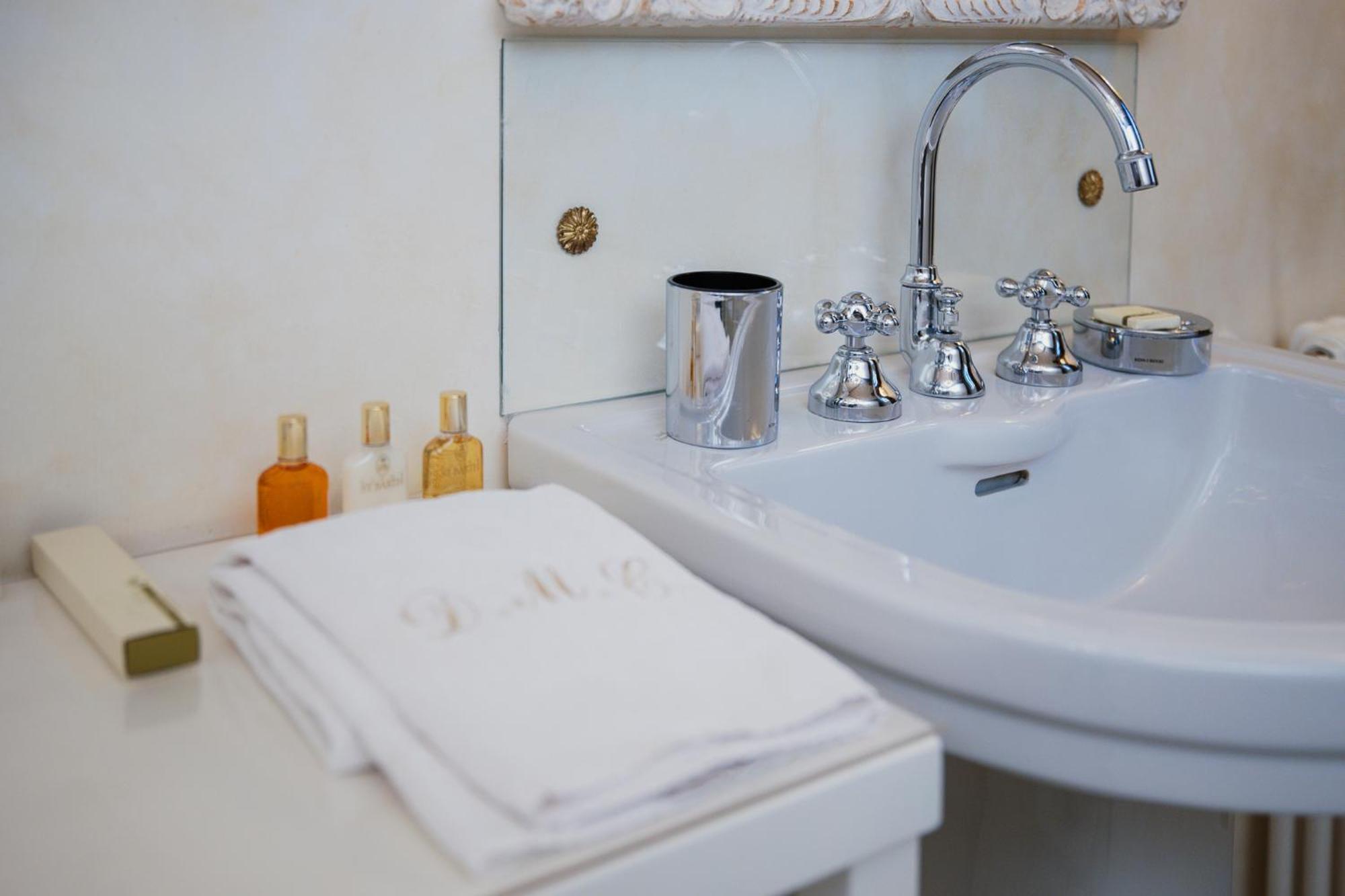 Casa San Domenico Apartment Мантова Екстериор снимка